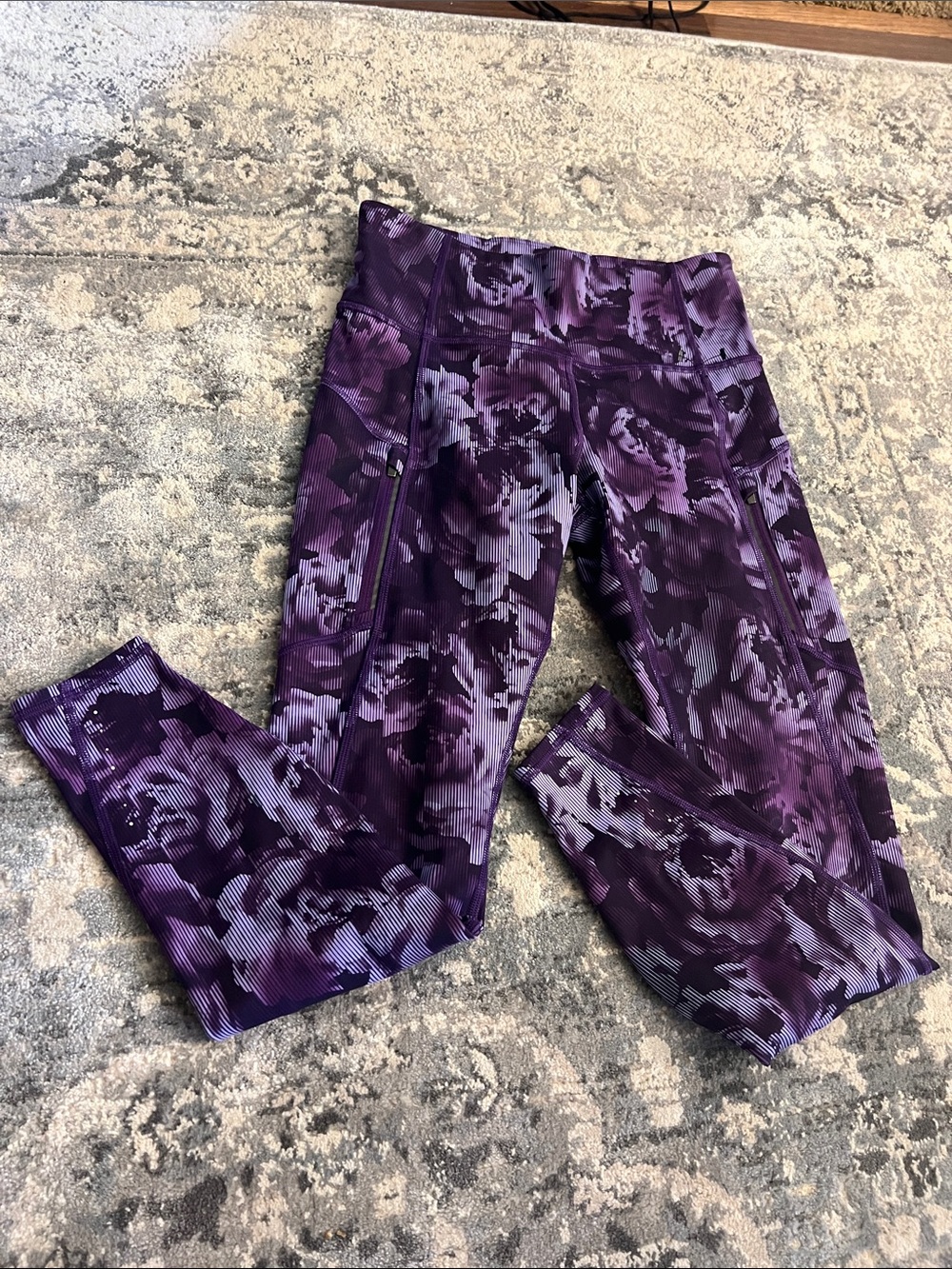 Athleta Rainier Printed Tight Size Small EUC - Picture 7 of 12
